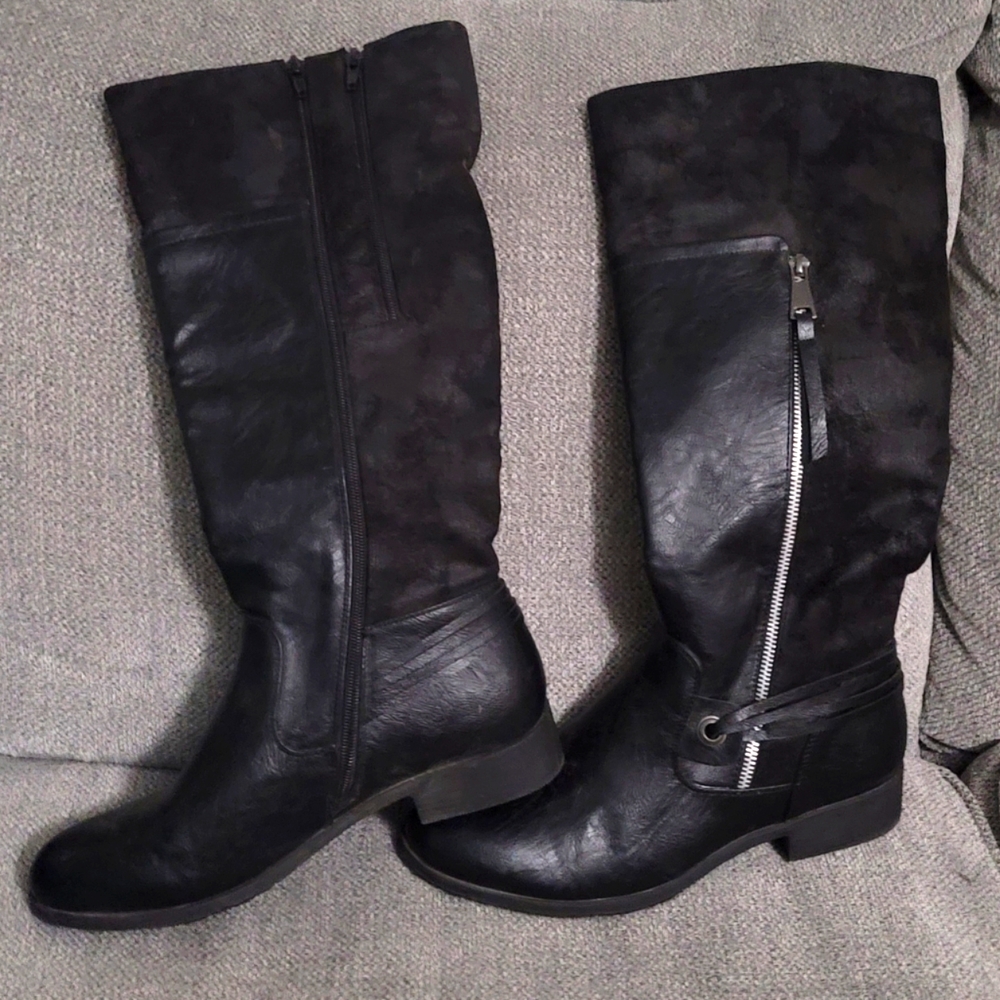 Knee high boots -black